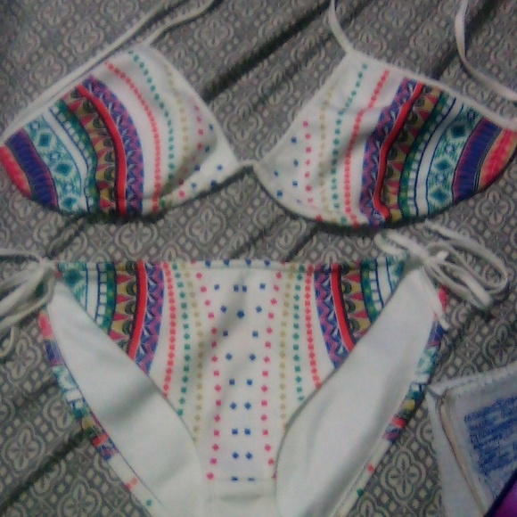 White Native American design Bikini - Picture 2 of 4